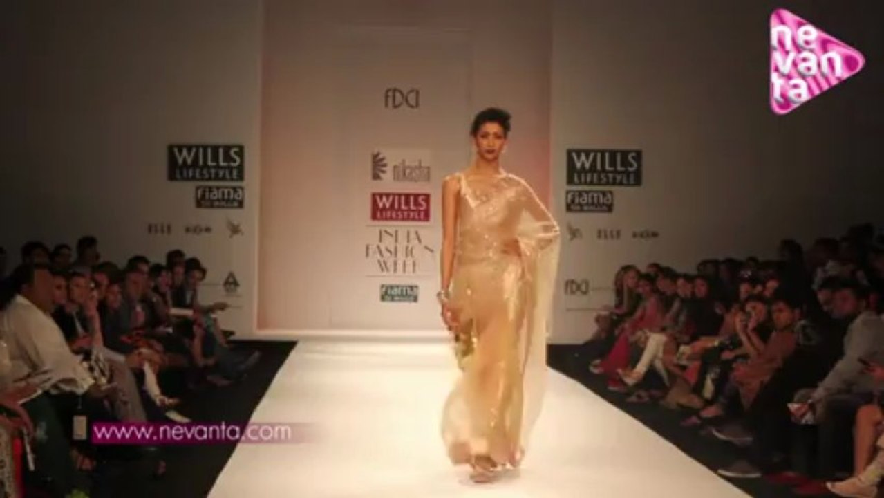 Raat Ki Rani by Nikasha