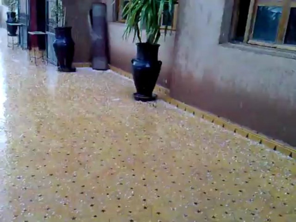 Giboulées de mars à Ouarzazate par Marie-Lore