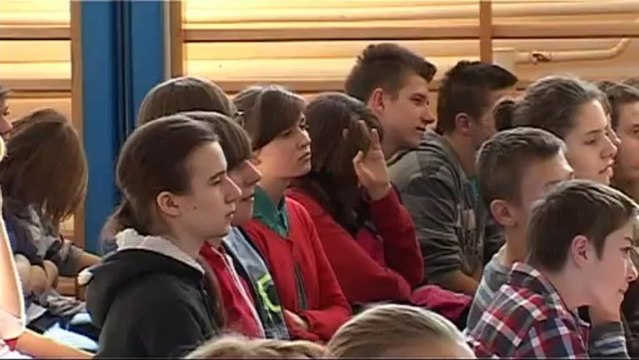 Spektakl poetycko - profilaktyczny W sieci w ZS nr 2 Ostrów Mazowiecka 2013