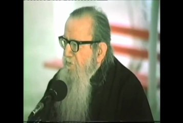 ΟΙ ΜΑΣΟΝΟΙ ΠΟΛΙΤΙΚΟΙ ΤΗΣ ΕΛΛΑΔΟΣ ΠΡΟΔΙΔΟΥΝ ΚΥΠΡΟ