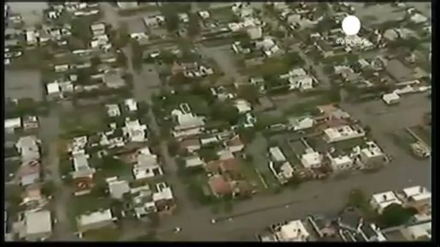 Argentine : quelques pillages en marge des inondations