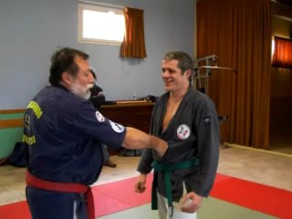 Simple tsuki façon Kyusho-Jitsu