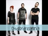 04 Daydreaming - Paramore (Preview)