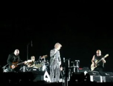 Jacques Dutronc - On Nous Cache Tout, On Nous Dit Rien Live @ PARIS Le Zenith 15.01.2010