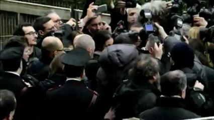 Procès Berlusconi: Ruby demande qu'on l'écoute