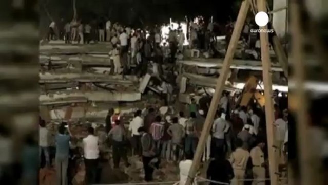 At least 10 dead in Indian building collapse