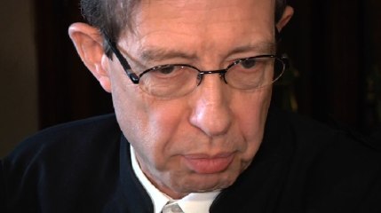 Depardieu absent : "Il n'y a pas outrage à la justice"