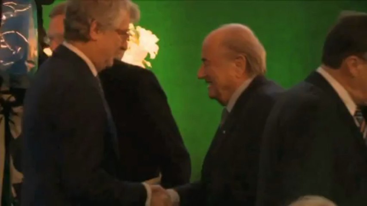 Sanktionen bei Rassismus - Blatter rudert zurück