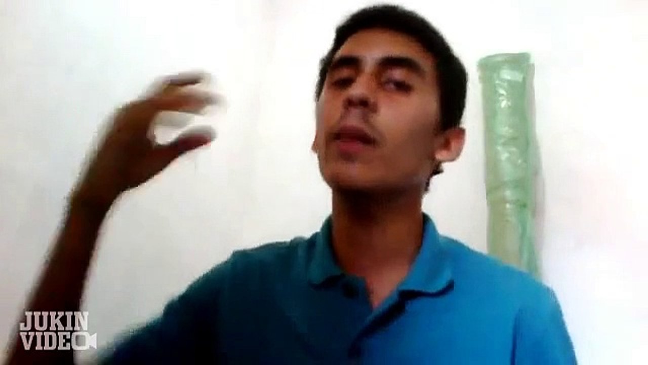 EPIC Britney Spears Webcam Singing Fail [WAIT FOR IT...]