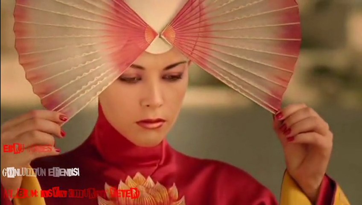 MURAT YETER & EBRU GÜNDEŞ GÖNLÜMÜN EFENDİSİ 2013 HD KLİP by MELEKLERerkekOLUR