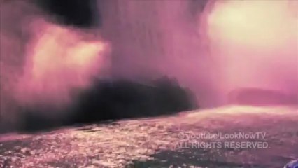 UFO. NIAGARA FALLS U.S.-CANADIAN BORDER.01. 2013