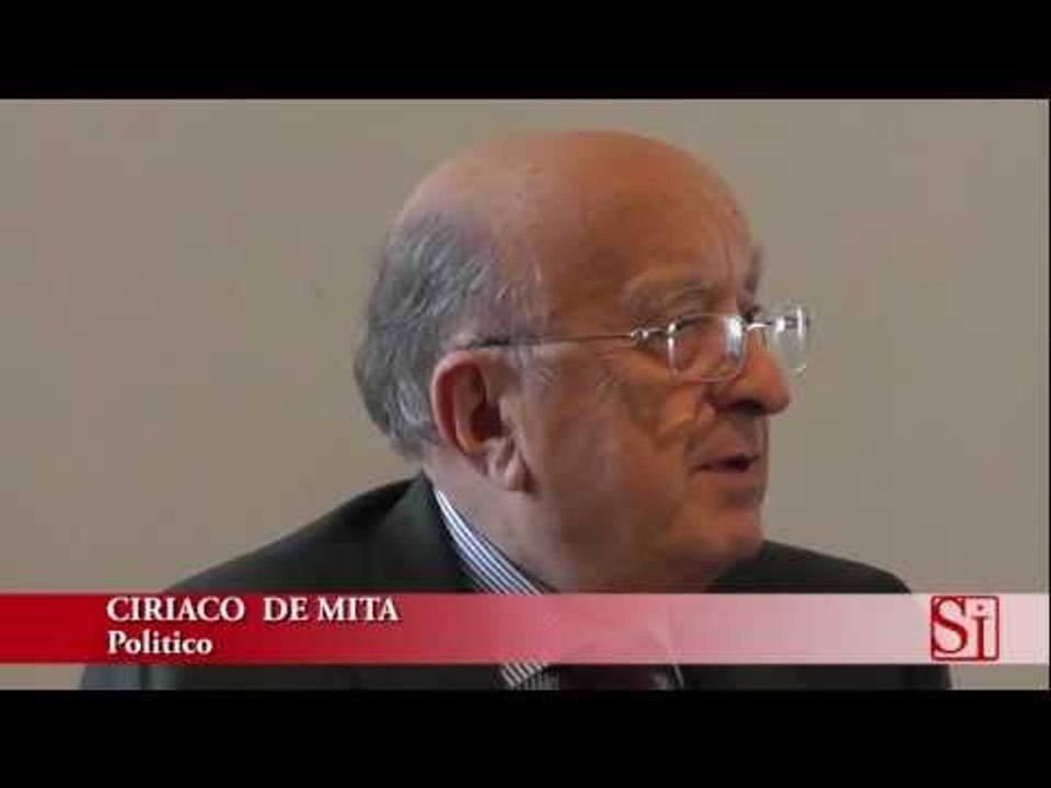 Napoli - Al Suor Orsola Benincasa Ciriaco De Mita da lezioni (05.04.13)