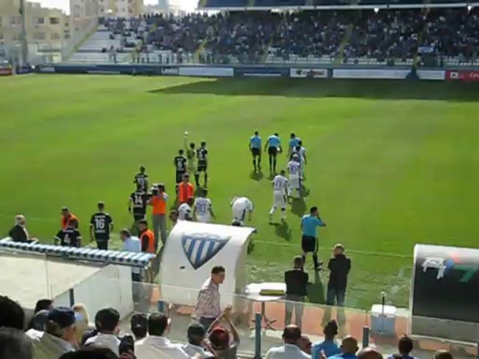 Ανόρθωση-ΑΕΚ Είσοδος ομάδων