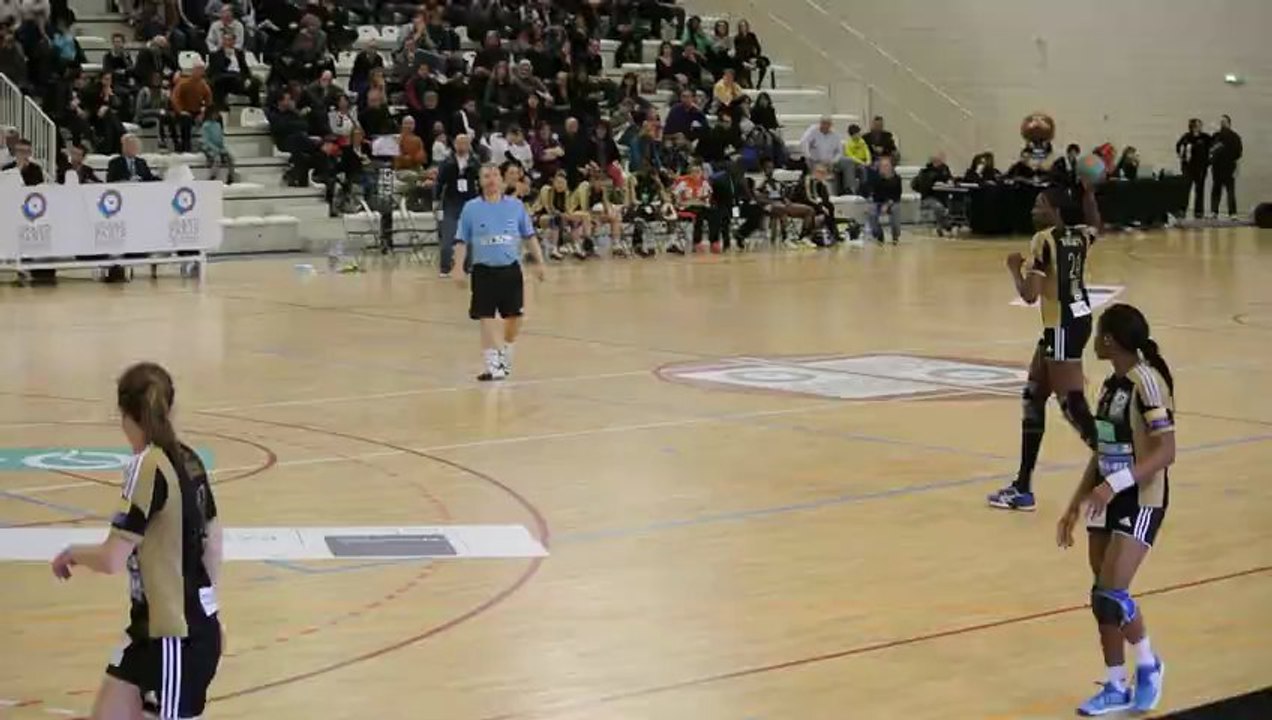 Issy Paris - Rostov / Demi-Finale Coupe des Coupes / But Karolina Gardoni