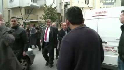 Hollande s'offre une heure de déambulation à Tulle