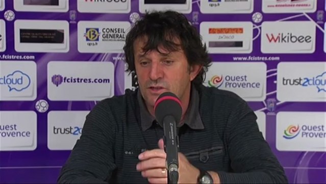 Conférence de presse FC Istres - Stade Lavallois : José PASQUALETTI (FCIOP) - Philippe HINSCHBERGER (LAVAL) - saison 2012/2013