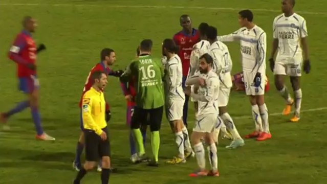 GFC Ajaccio (GFCA) - AJ Auxerre (AJA) Le résumé du match (31ème journée) - saison 2012/2013