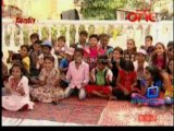 Jhilmil Sitaron Ka Aangan Hoga 12th April 2013 Video Watch pt4