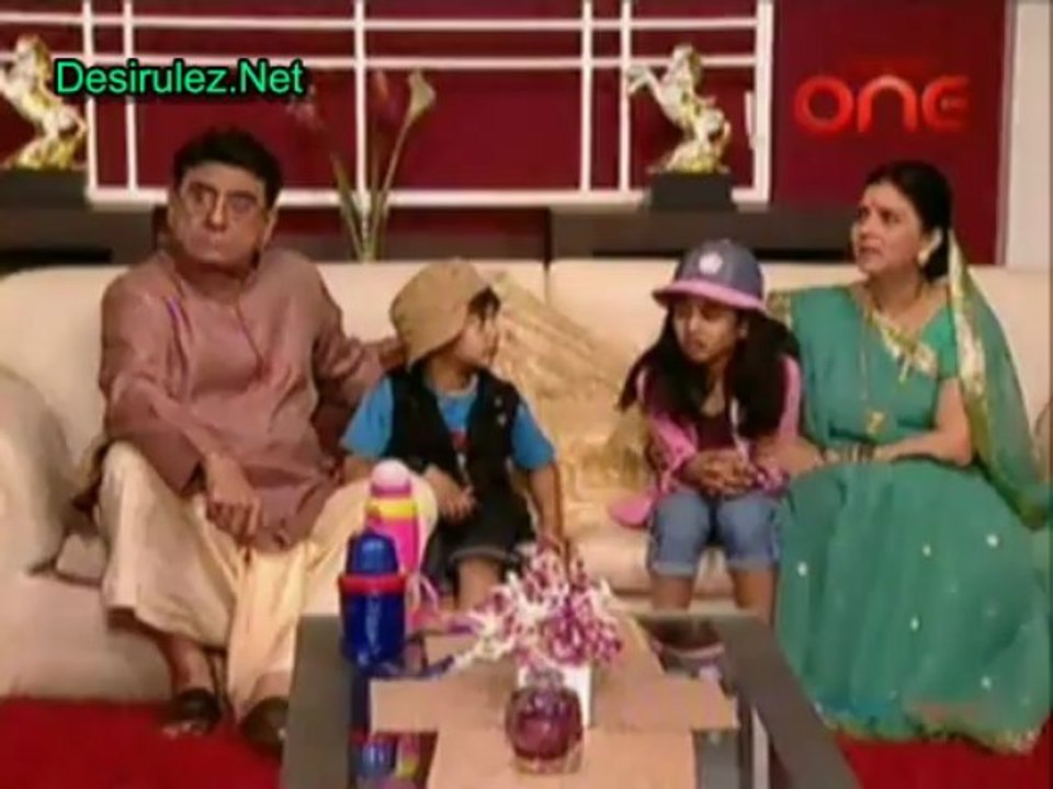Jhilmil Sitaron Ka Aangan Hoga 12th April  2013 pt1
