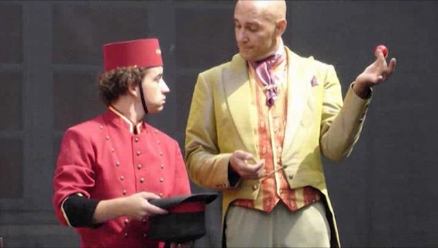 Arts de la Rue - Abécédaire - Chapeau