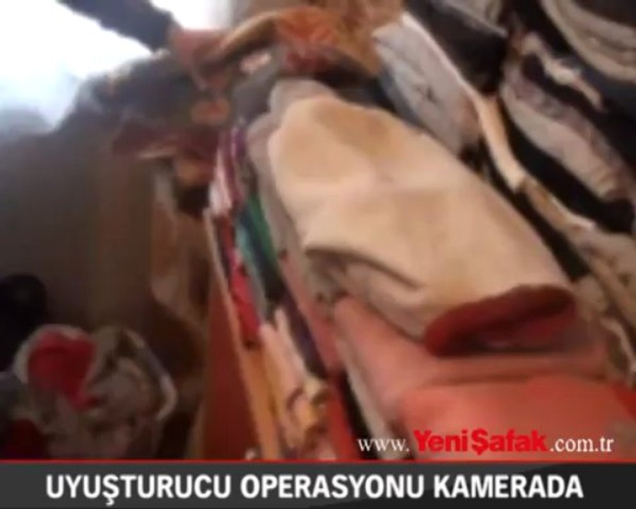 Uyuşturucu operasyonu kamerada