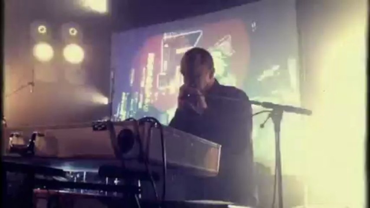 Sahrah (End of Data) cover, concert Frakture à Laval au 6par4 le 5 avril 2013.