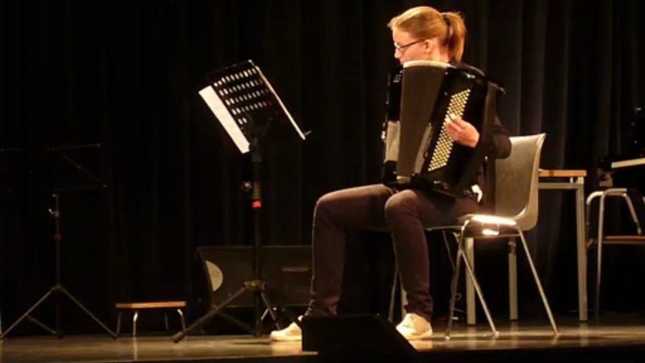 « Embouteillage » d’André Astier - Lucile Buoro - Concours EMA catégorie Supérieur 2