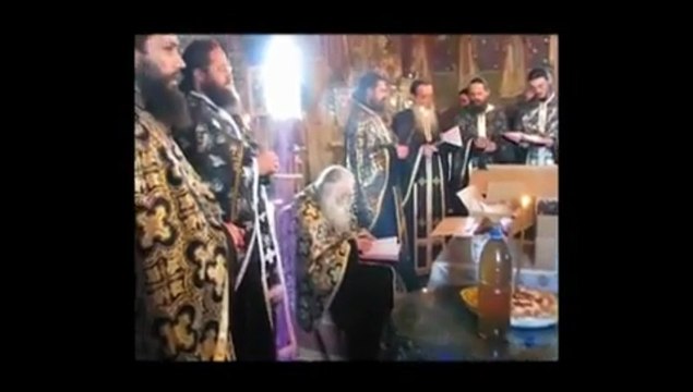 Slujba de reinhumare a poetului Radu Gyr la Manastirea Petru Voda