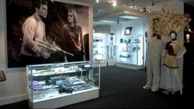 Star Trek laser finds mark at auction