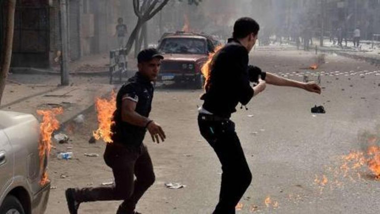 Clashes after funeral of Egypt Copts