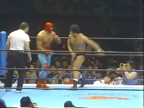 JIMMY SNUKA & DOS CARAS vs. TATSUMI FUJINAMI & KENGO KIMURA