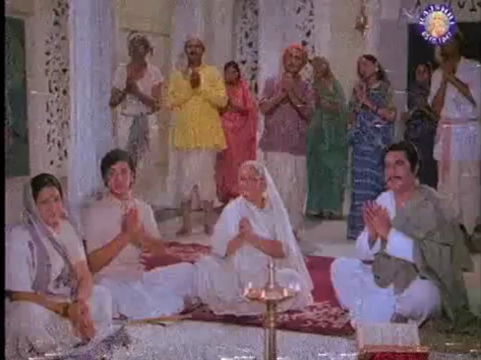 purushottam walambe_Mangal Bhavan - Urmilla Bhatt _ Sachin - Geet Gata Chal - YouTube