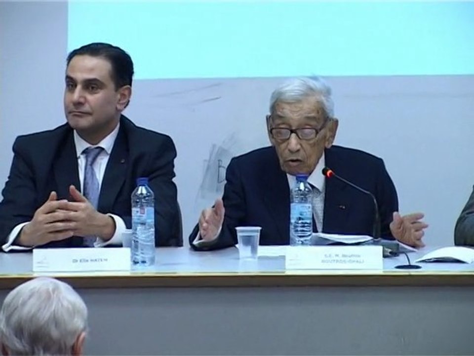 S.E. M. Boutros BOUTROS-GHALI, Embargos et sanctions internationales (1)