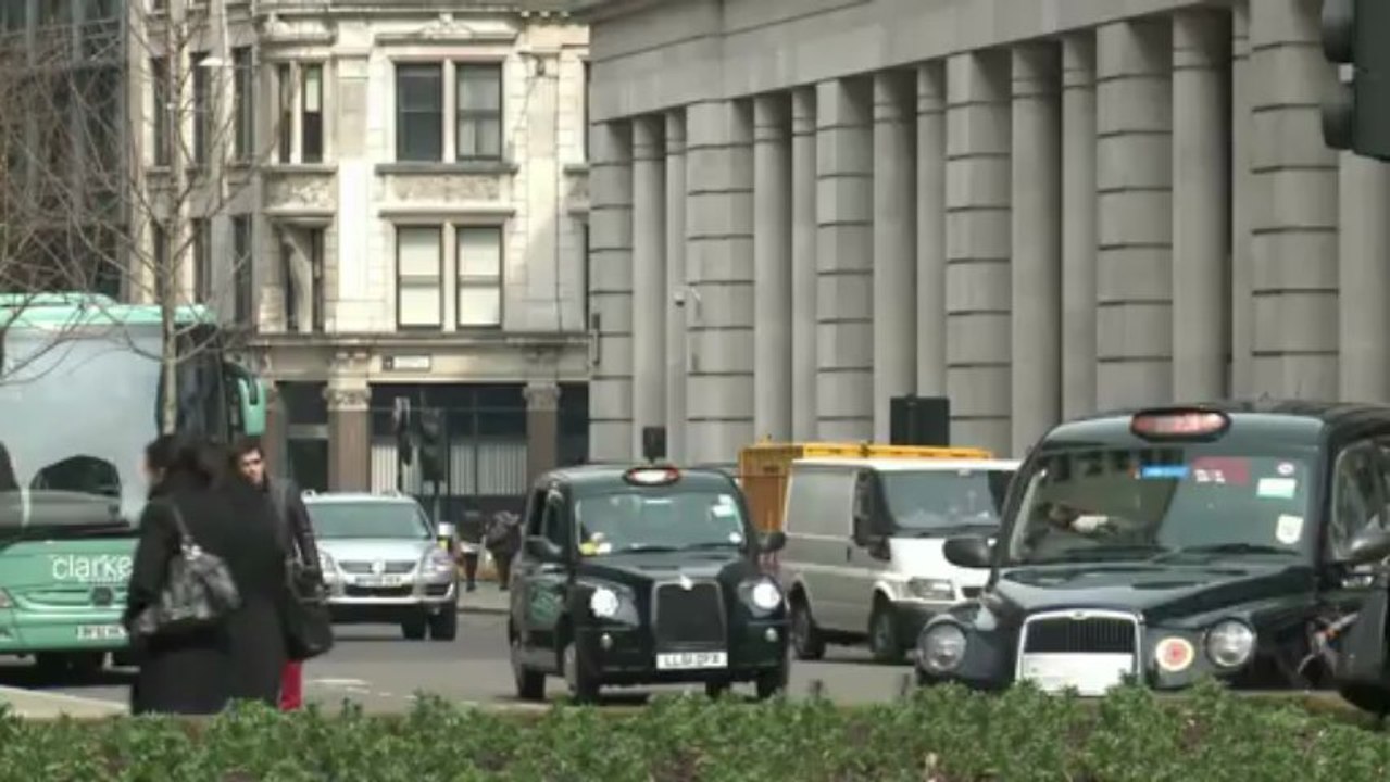 Margaret Thatcher est décédée, les Anglais sous le choc