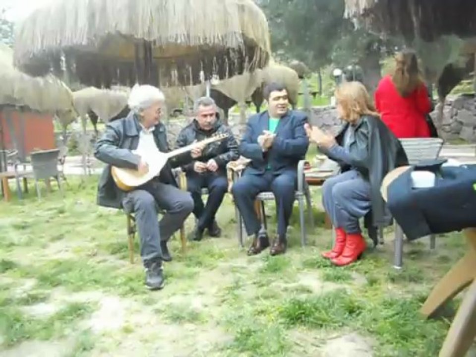 MEKAN SÖYLETİYOR ABİ...