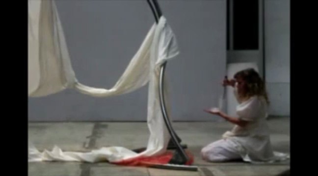 spectacle aerien pour tout-petits ; krystal Essaion avril mai juin 2013