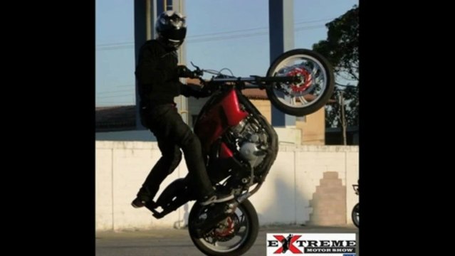 Gladin stunt de fazer 250.
