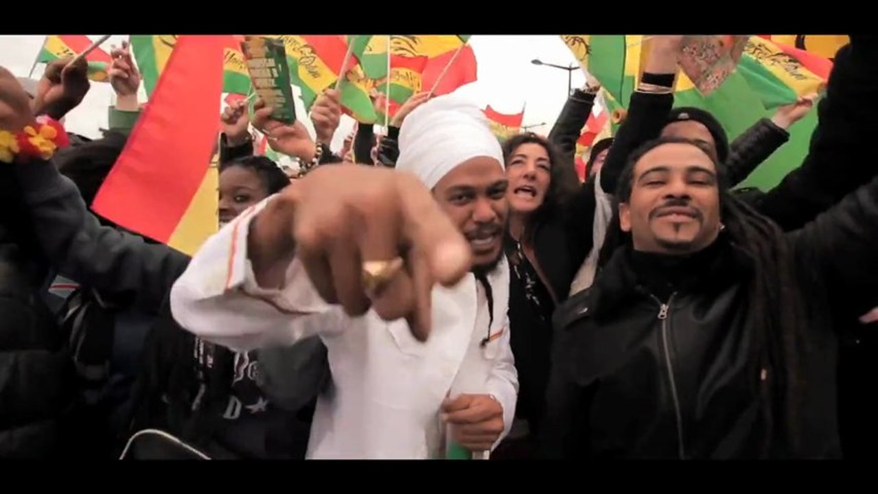 Yaniss Odua - Rouge Jaune Vert