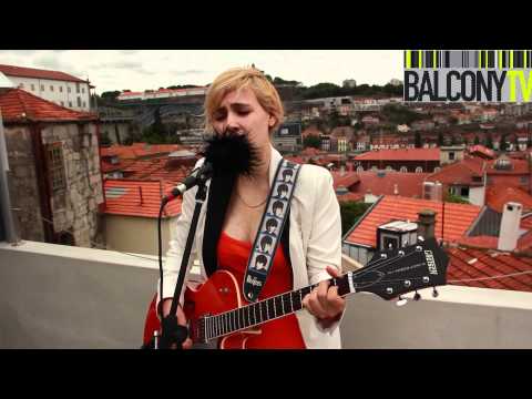 CORALLINE - PSYCHO (BalconyTV)