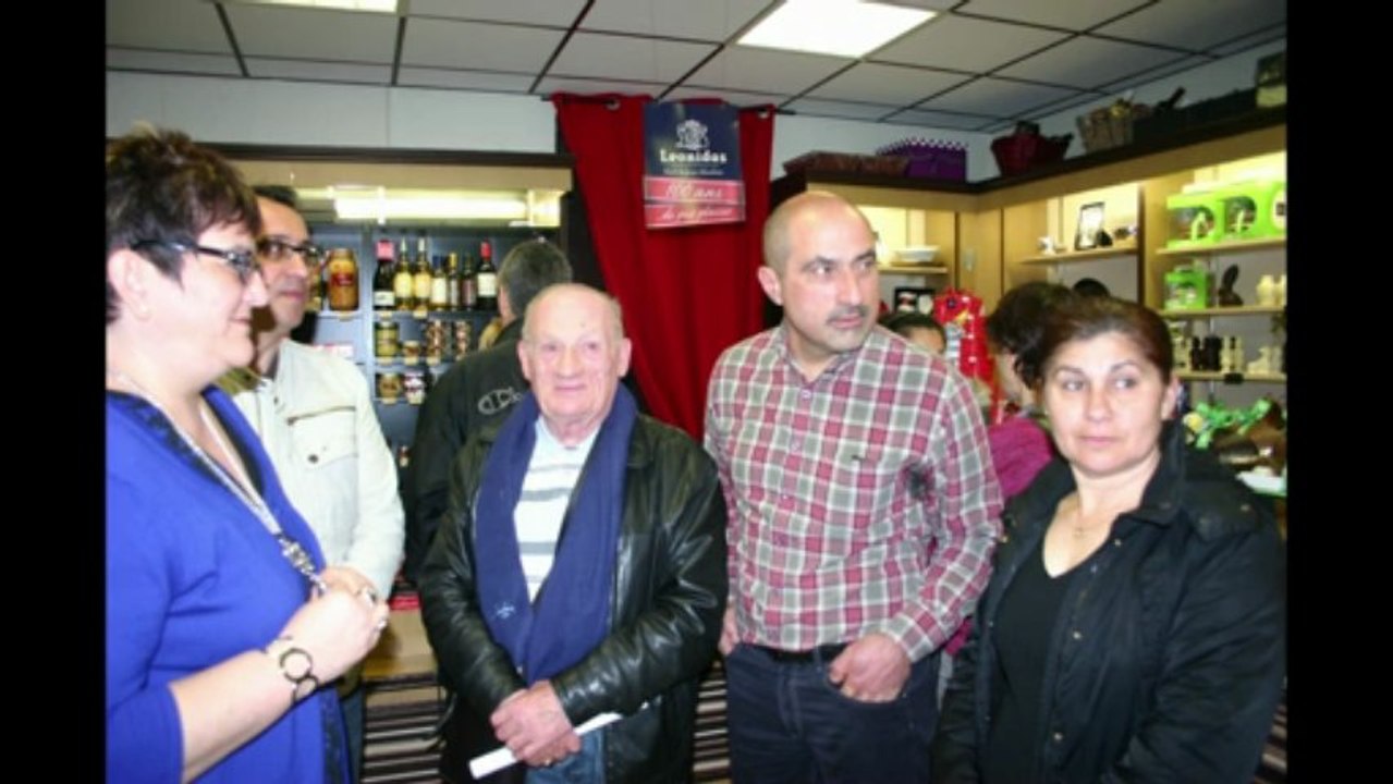 Café gourmand dans une ambiiance chaleureuse pour les sympathisants de l'association "Marignane à Venir"