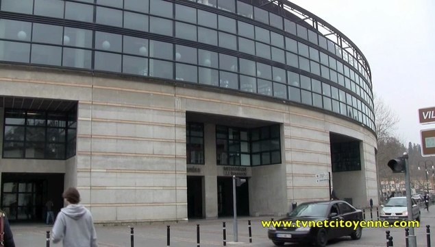 Grève à la médiathèque Jean Jacques Rousseau