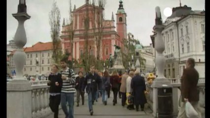 La OCDE advierte de la mala situación de los bancos...