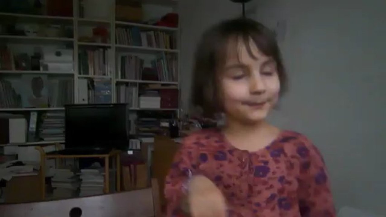 P1130279l tour de magie:  voyage de la petite pièce