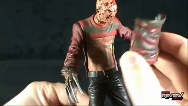 Throwback - Mezco Cinema of Fear Series 2 A Nightmare on Elmstreet Freddy Krueger