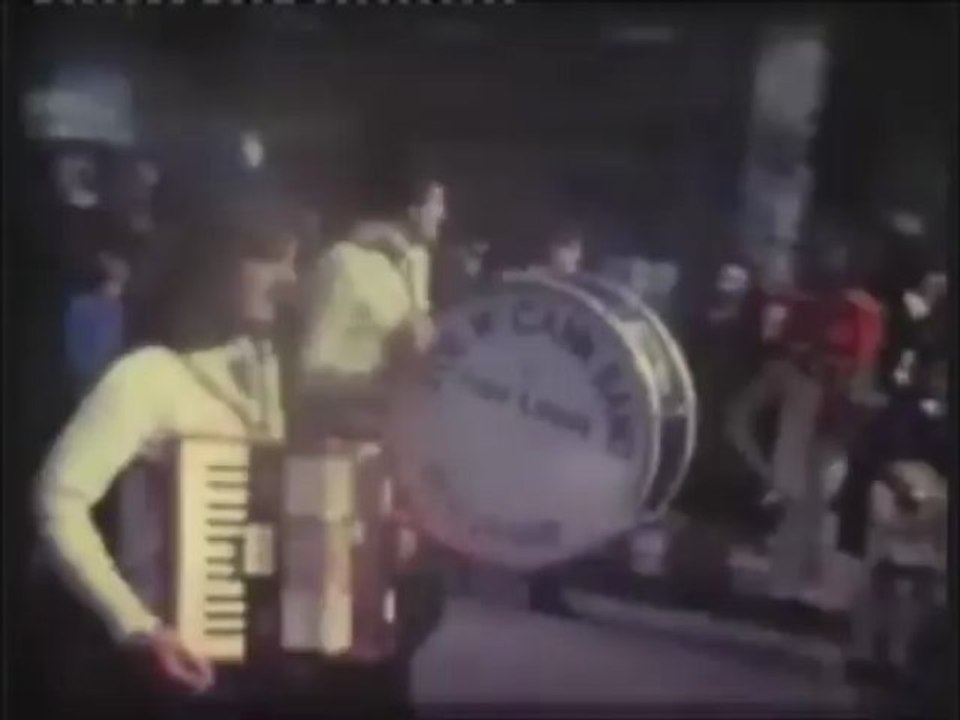 EASTER PARADE 1970s BELFAST