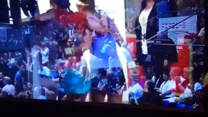 Tennis - Andrea Petkovic horrible injury vs Viktoria Azarenka 26.04.2012 Stuttgart