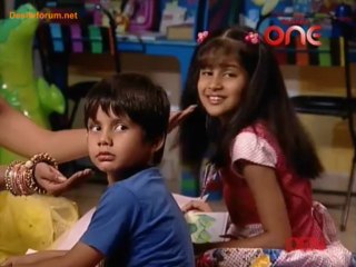 Jhilmil Sitaron Ka Aangan Hoga 9th April 2013 Video Watch Online pt1