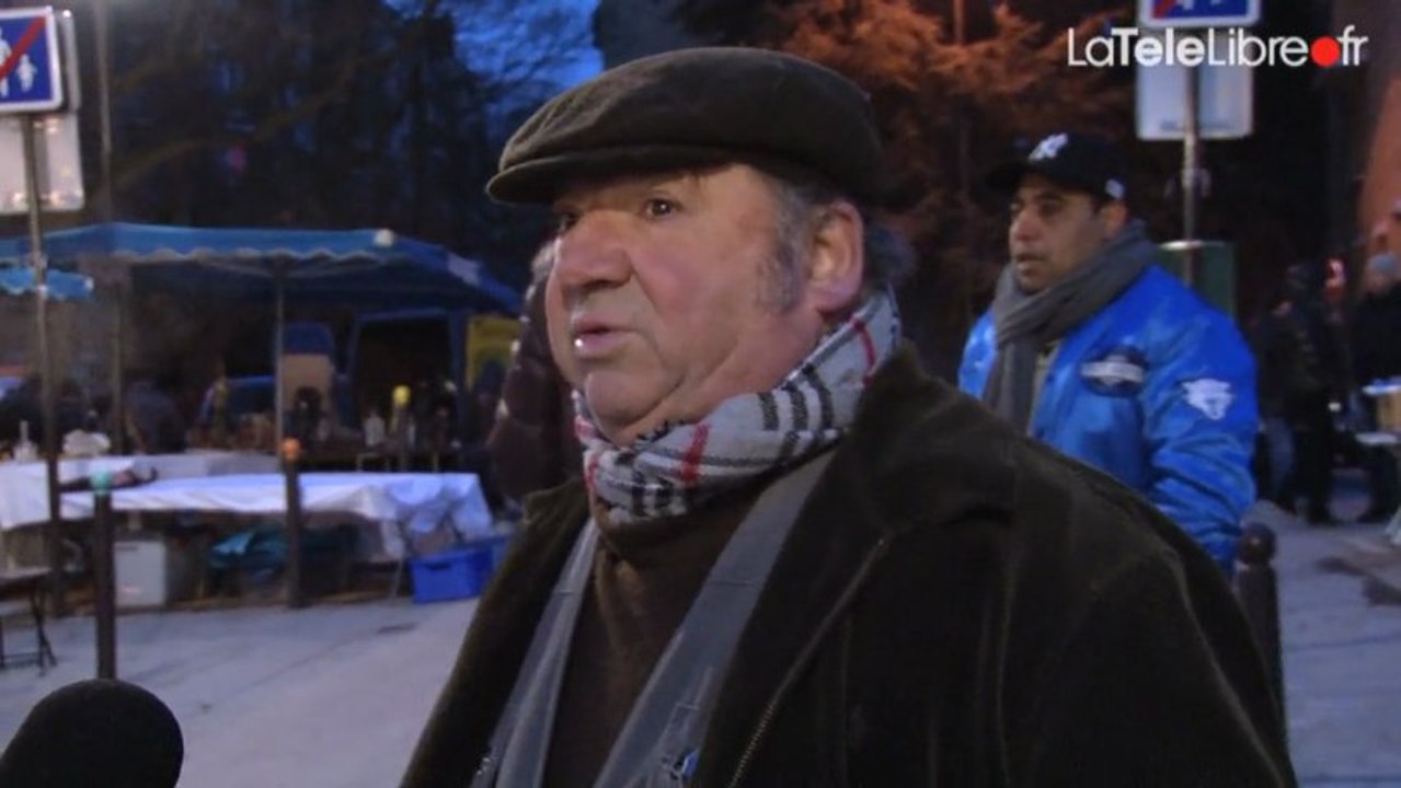 LES BIFFINS SECOUENT LES PUCES
