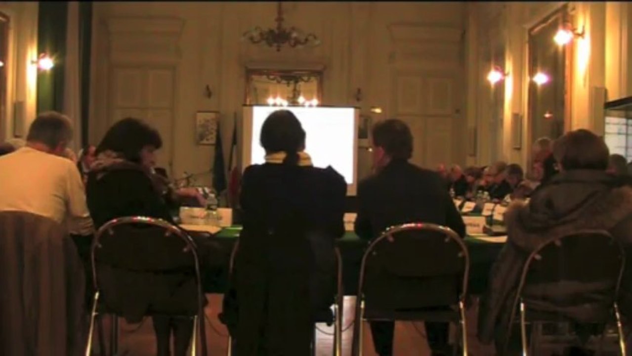 conseil municipal à Avranches (50) - lundi 8 avril 2013 - fiscalité et emprunt