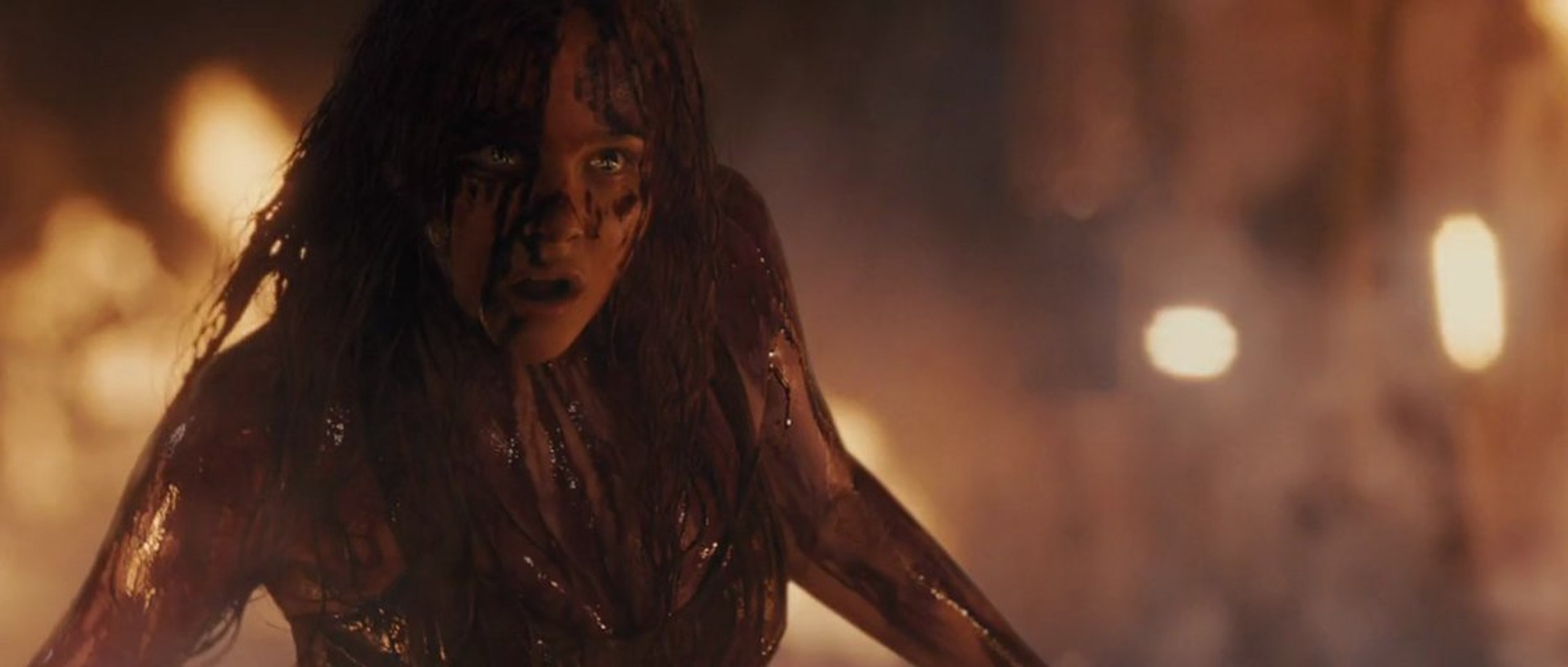 Carrie 2013 Bande Annonce Trailer VF HD